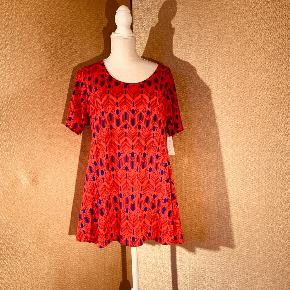 LuLaRoe Perfect T in Navy and Red NWT.  M